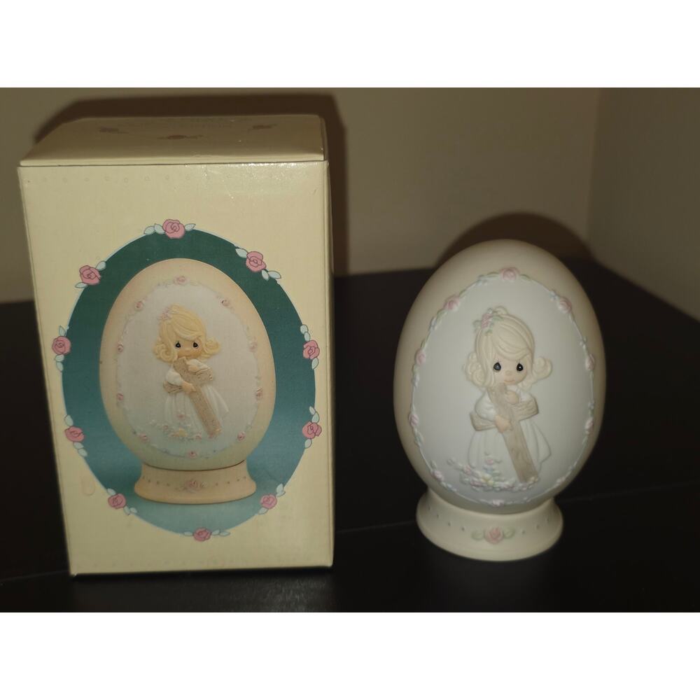 Enesco Precious Moments Easter 1991 “Old Rugged Cross” Egg‎ Bisque 523534